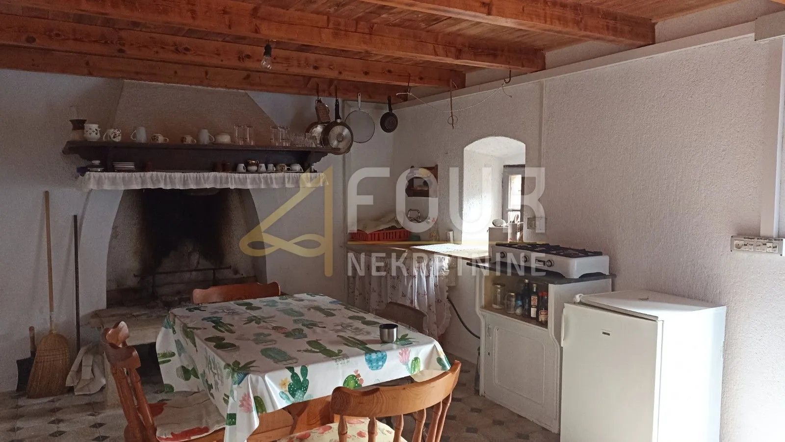 cres, imanje od 76.054m2 s kućom - slika 10
