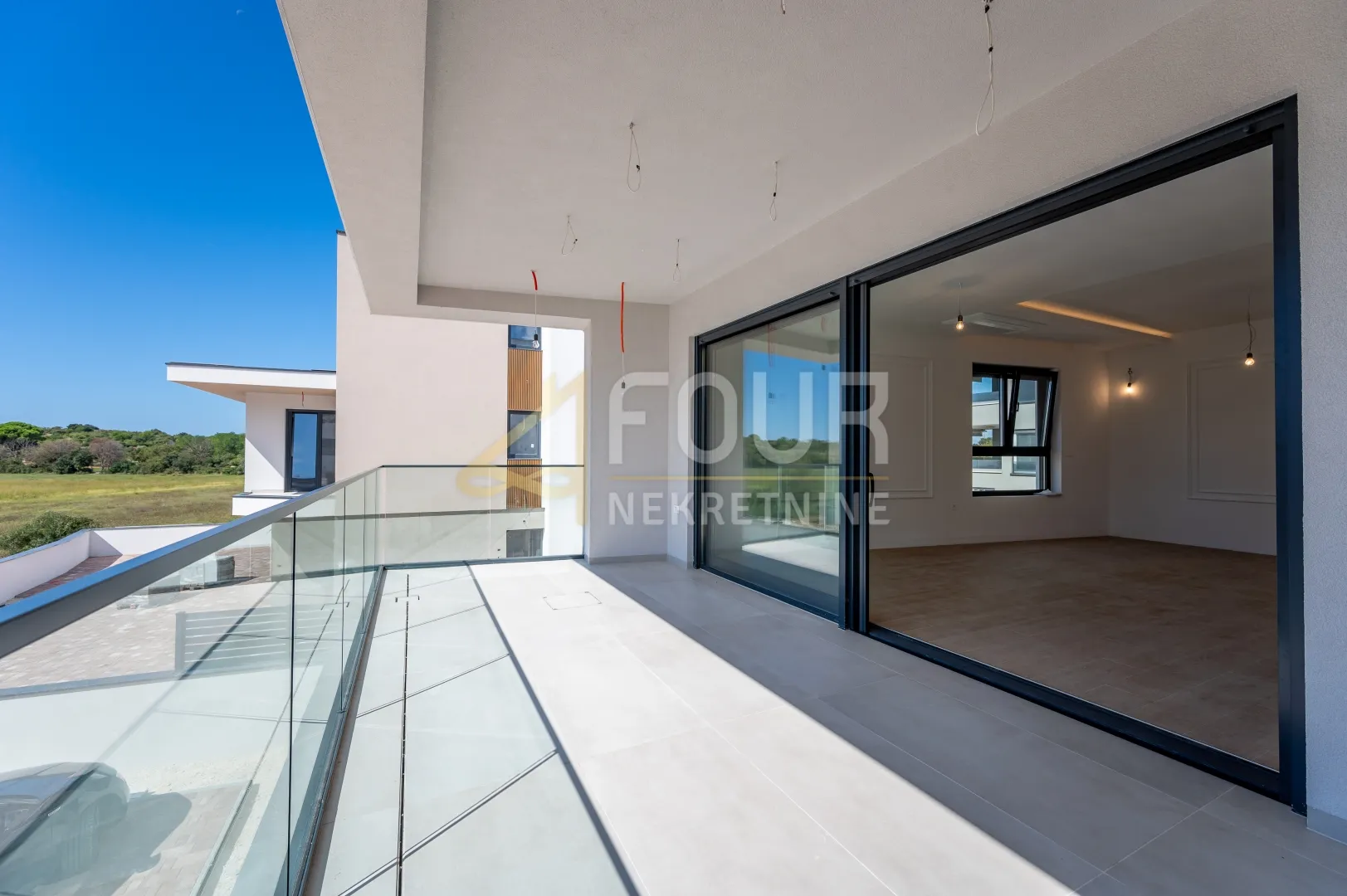 Istra, Pula - Štinjan, novogradnja, 132.36m2, 3s+db, balkon - Štinjan, Pula