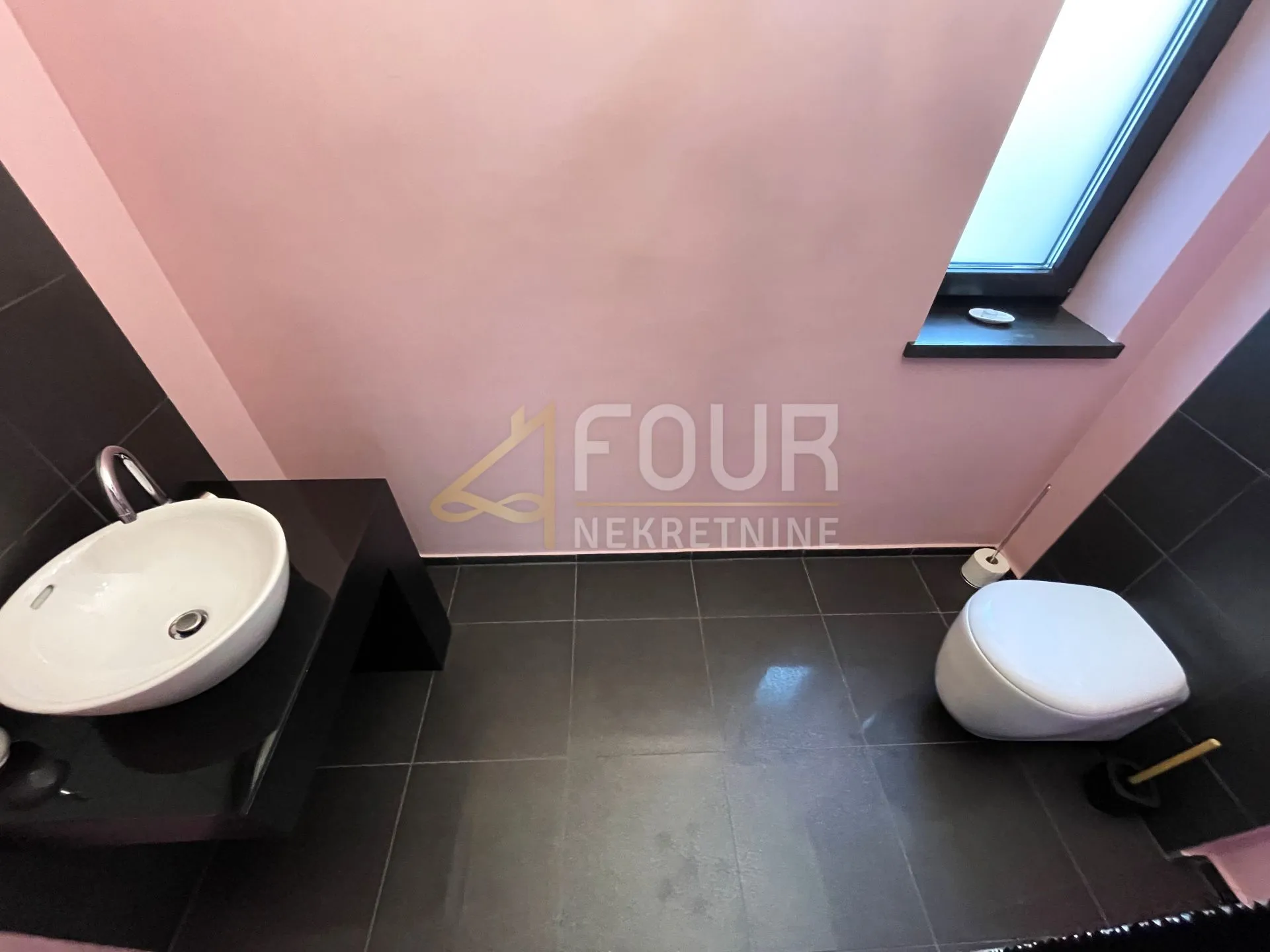 kastav, martinkovac, vila s tri stana i bazenom, 400m2 - slika 22