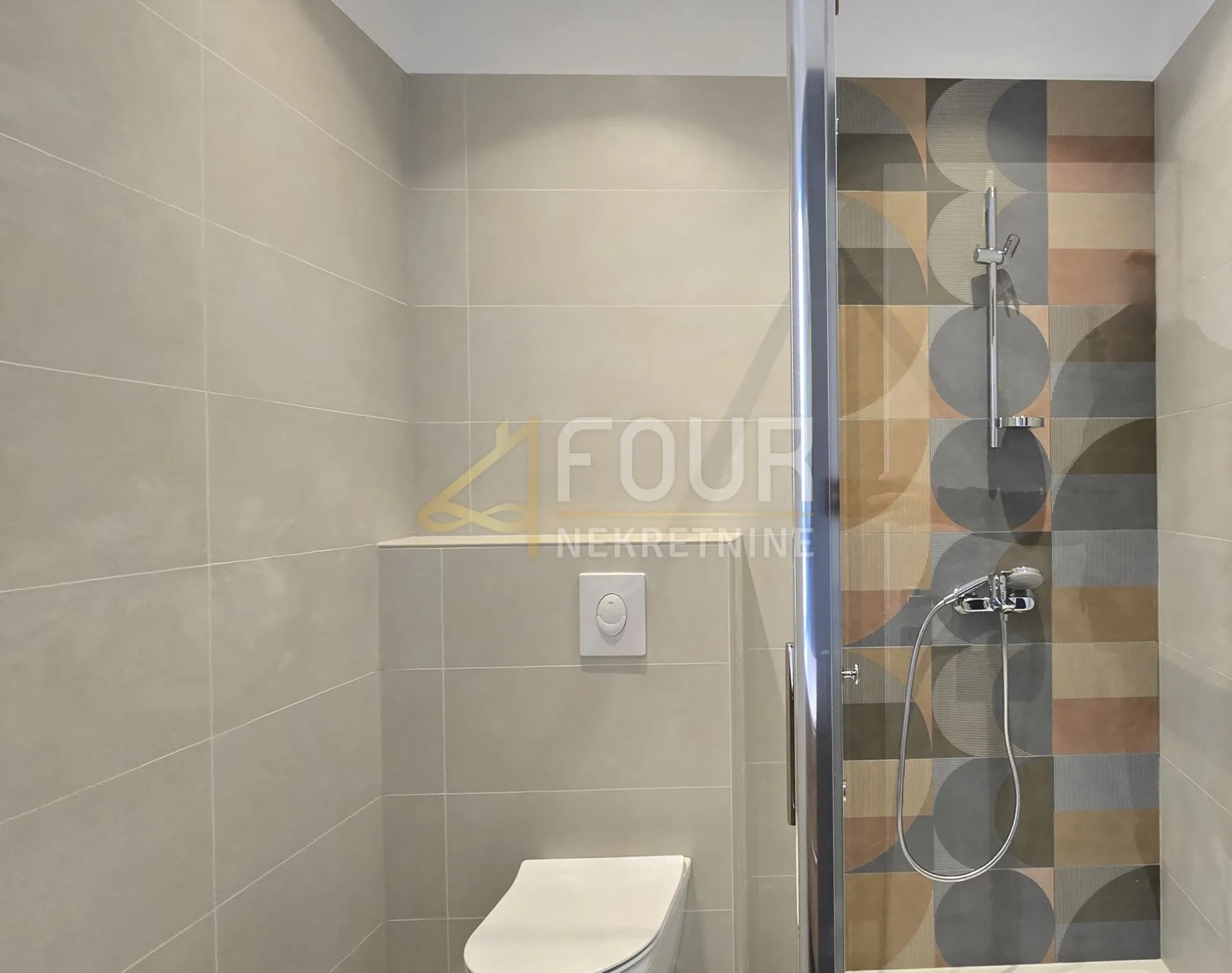 rijeka, vojak, 97m2, 3skl, balkon - slika 23