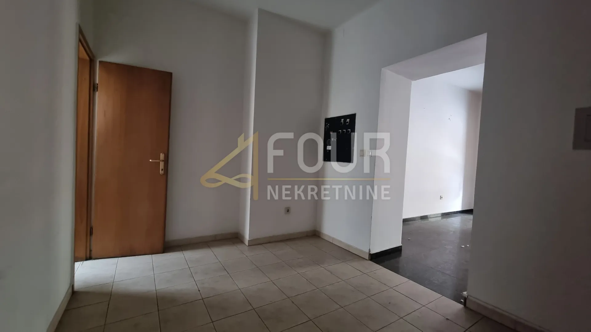 rijeka, sami centar, poslovni prostor, 15m2 - slika 4