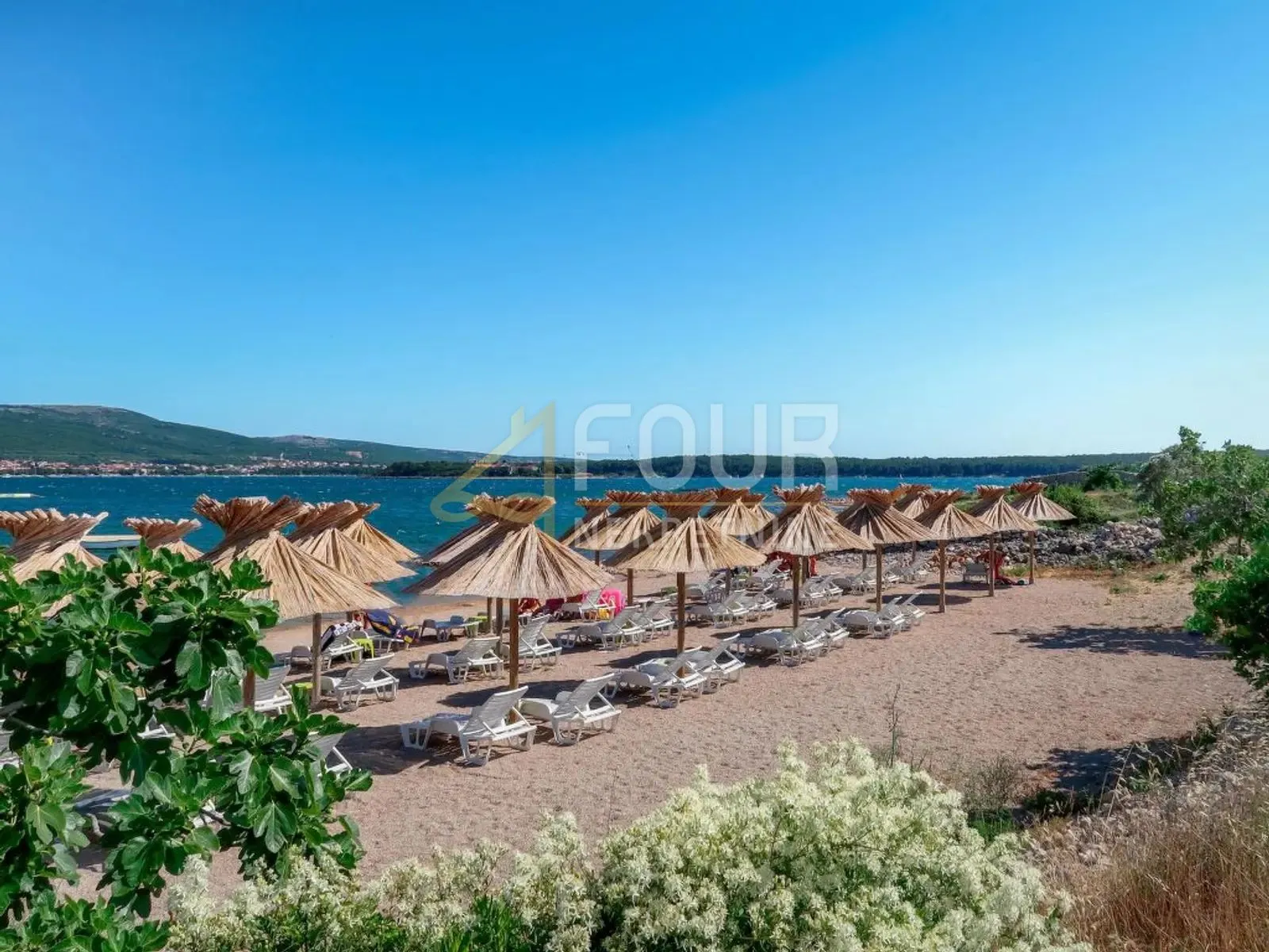 otok krk, kornić, samostojeća kuća s bazenom - slika 19