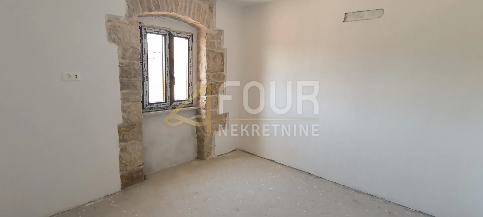 istra, žminj - okolica, kuća s bazenom, pogled na more - slika 9