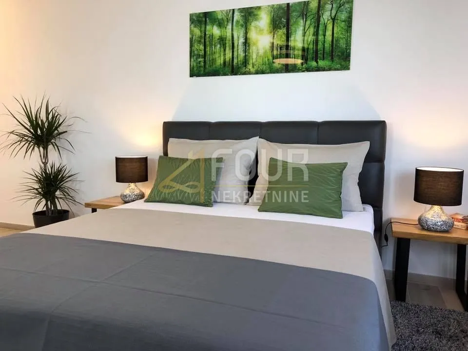 opatija - okolica, moderna vila s 8 stanova i bazenom - slika 29