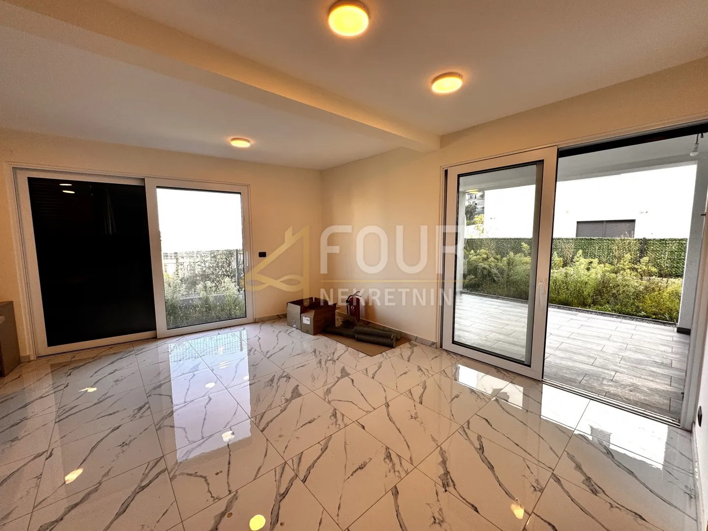 Opatija, Pobri, novogradnja, 102.61m2, 2s+db, terasa, okućnica - Pobri, Opatija