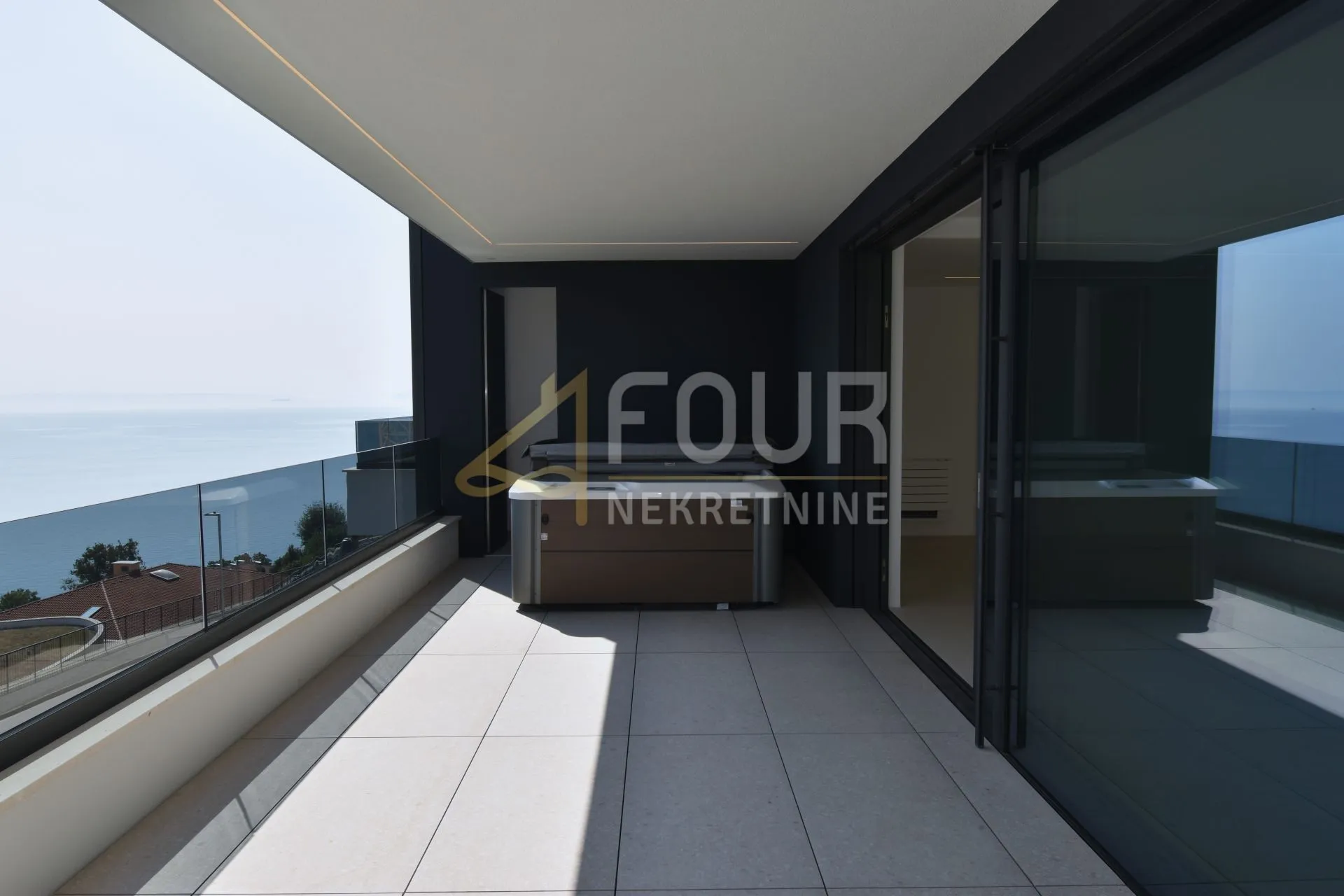 opatija, 112.28m2, luksuzan stan, 3s+db, velika lođa, pogled na more - slika 3