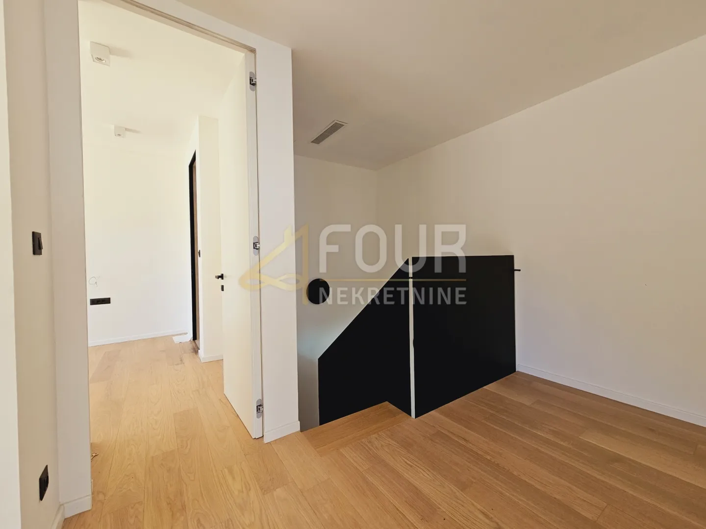 opatija, novogradnja, 238.01m2, dvoetažni 4s+db, bazen i okućnica - slika 30