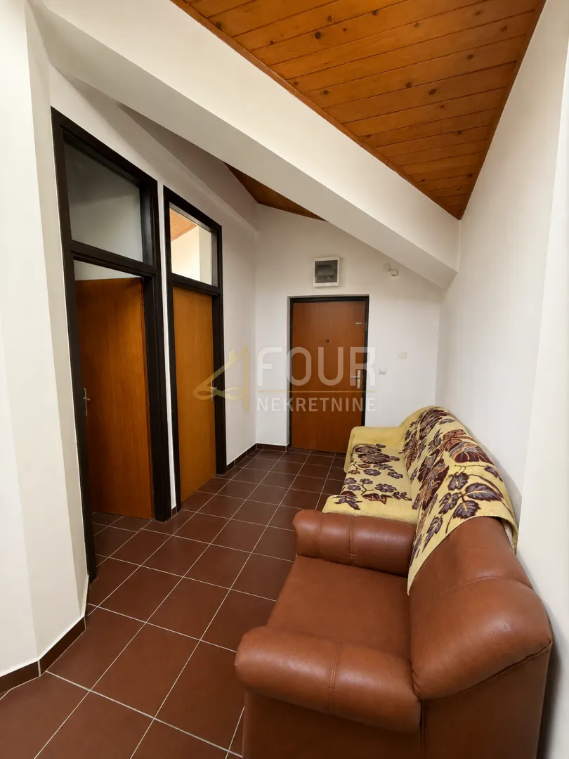 obrovac, 2s+db, 60m2, lođa - slika 7