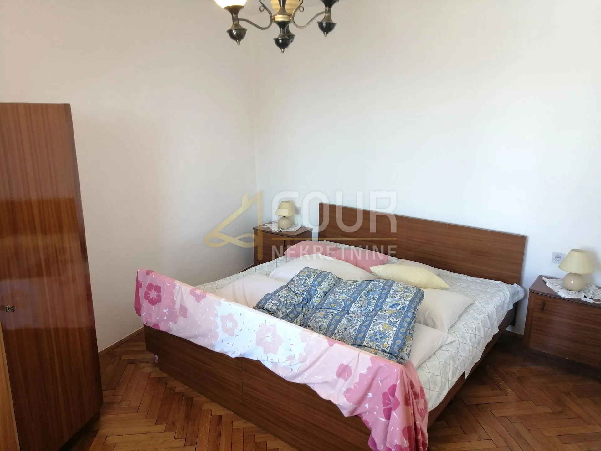 novi vinodolski, kuća s dva stana i pogledom na more, 133m2 - slika 9