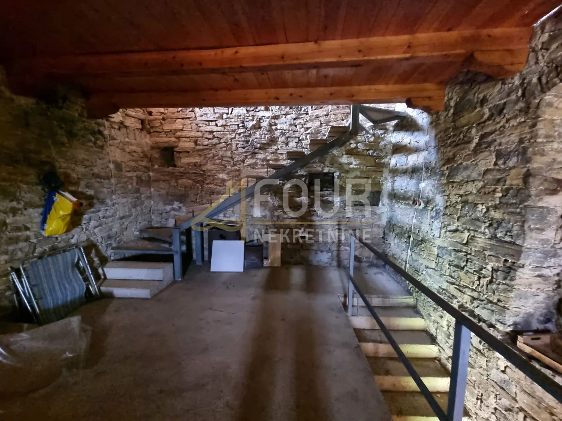 istra, cerovlje - okolica, šarmantna kamena kuća - slika 8