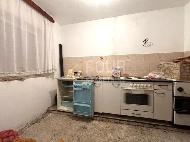 gorski kotar, brod moravice, samostojeća kuća, 300m2 - slika 8