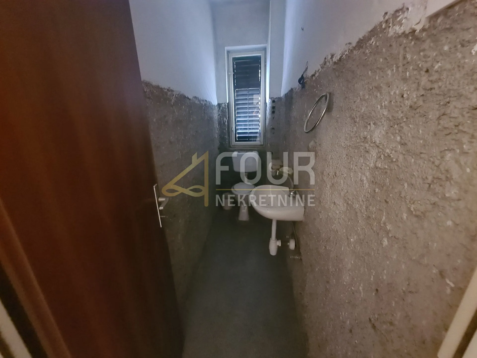rijeka, drenova, samostojeća kuća s 3 stana - slika 16