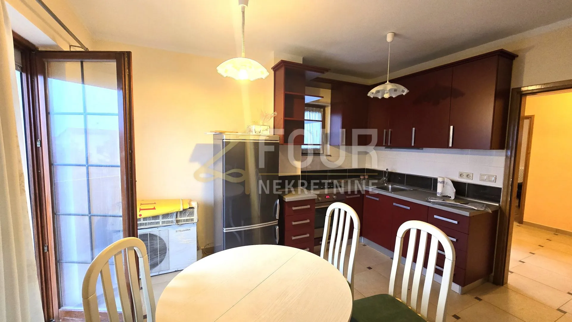 marinići, kuća poslovno-stambene namjene, 230m2 - slika 3