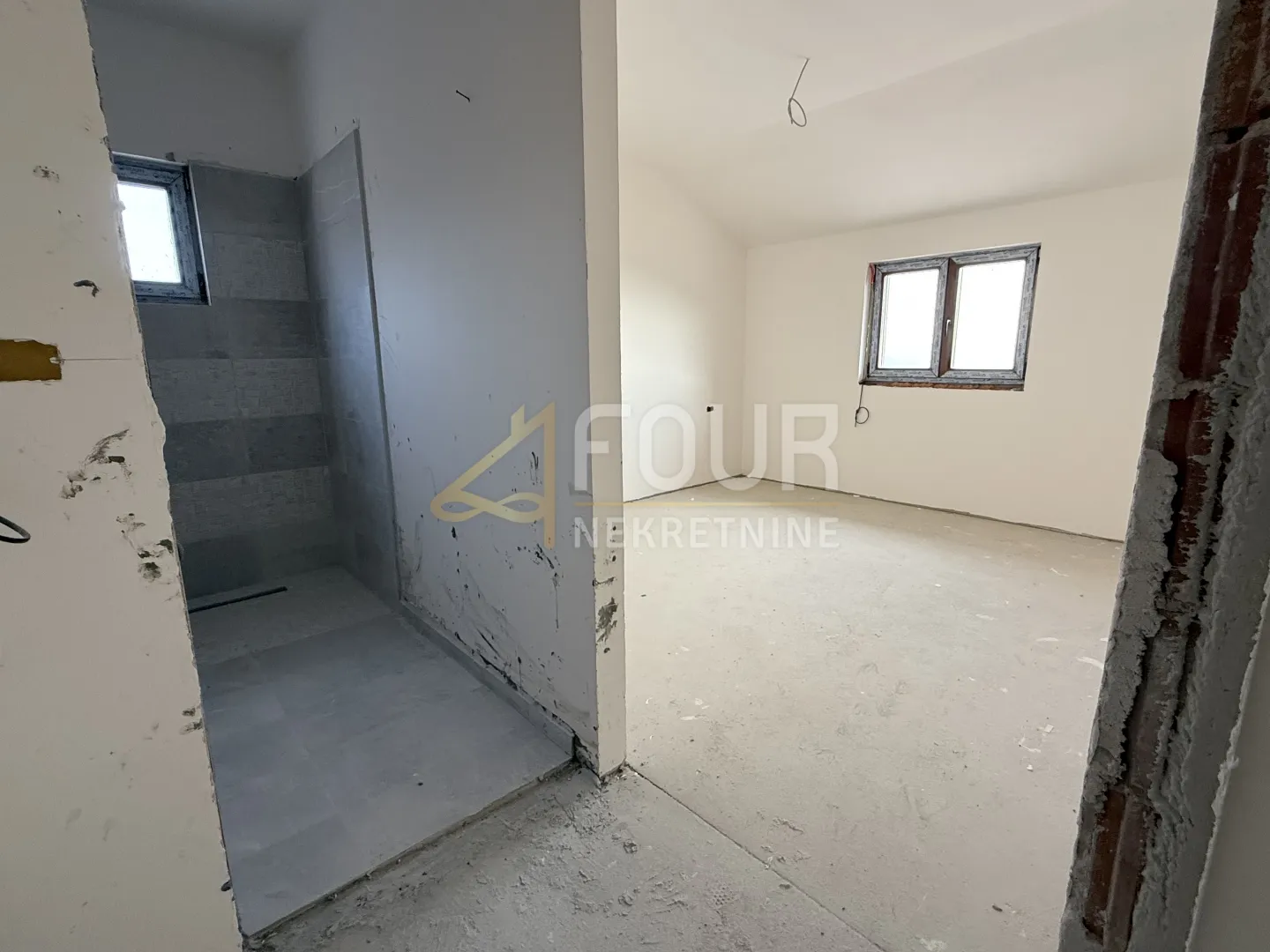 poljane, samostojeća kuća s bazen, 300m2 - slika 16