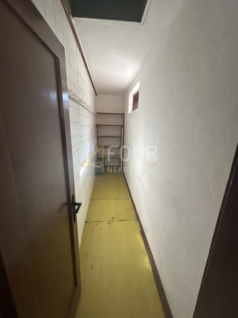 gorski kotar, mrkopalj, kuća + 3 gosp. objekta, garaža, velika okućnica - slika 14