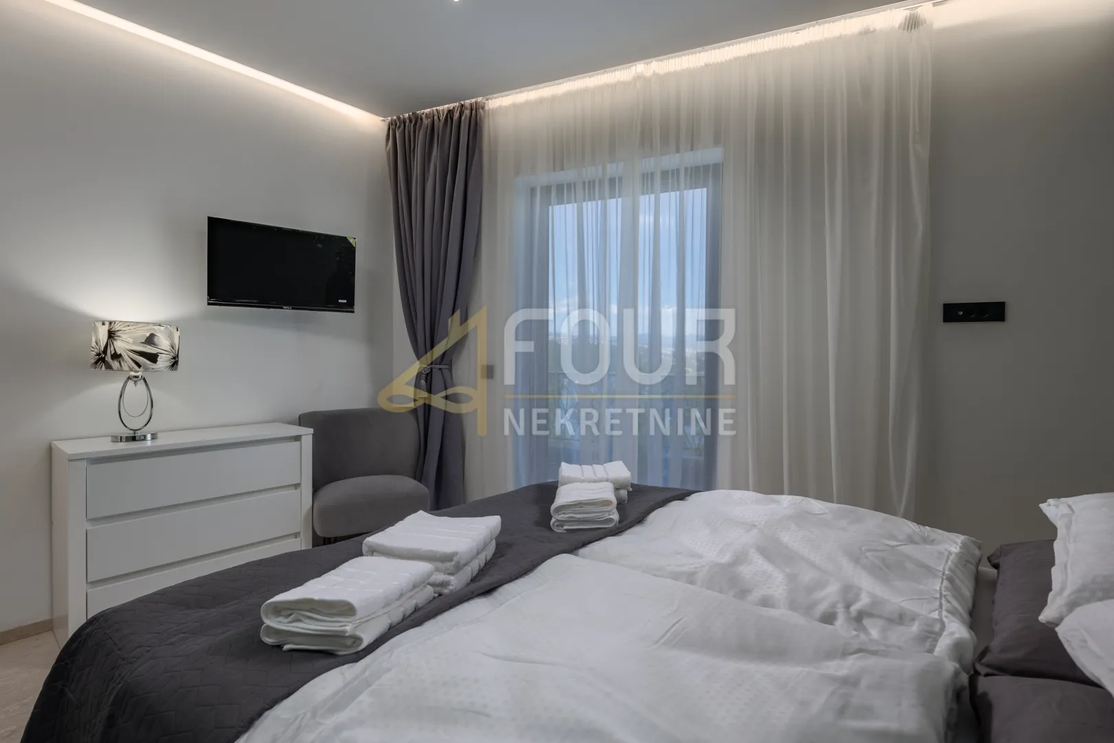 opatija, volosko, 294.64m2, novogradnja, dvije stambene jedinice, bazen - slika 40