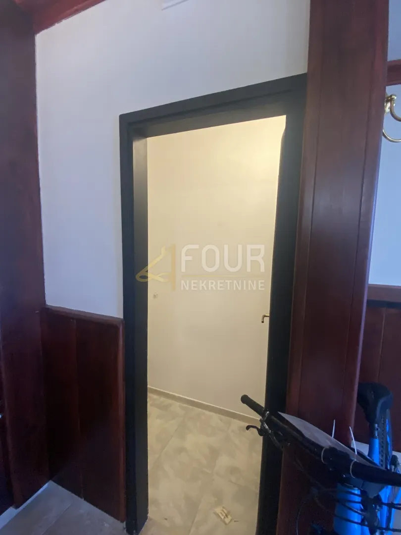 zakup, istra, poreč, poslovni prostor, 40m2 - slika 3