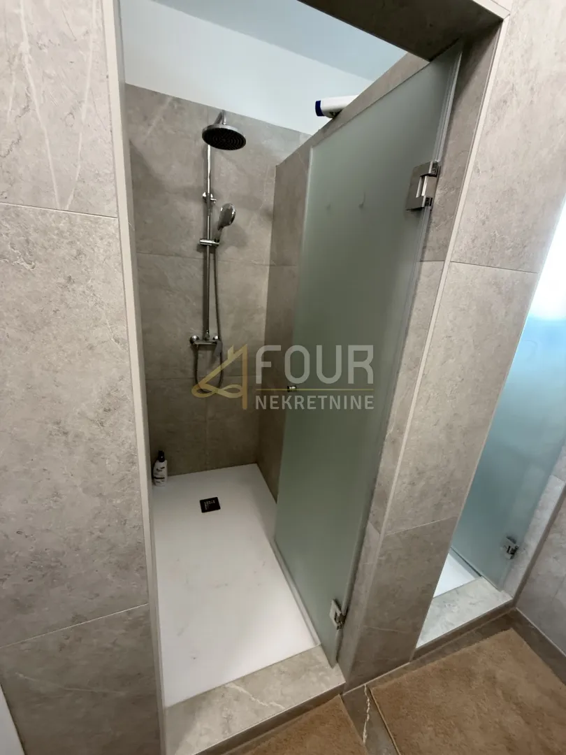 istra, sveti lovreč - okolica, kuća 346m2, balkon, terasa - slika 23