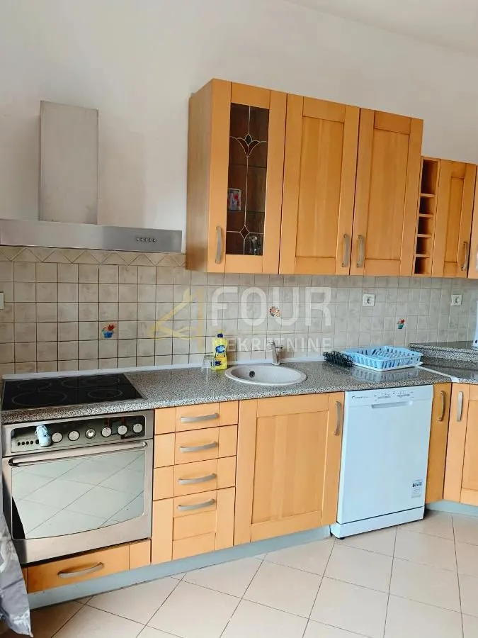 opatija, ičići, kuća s 5 stanova, 220m od mora - slika 3