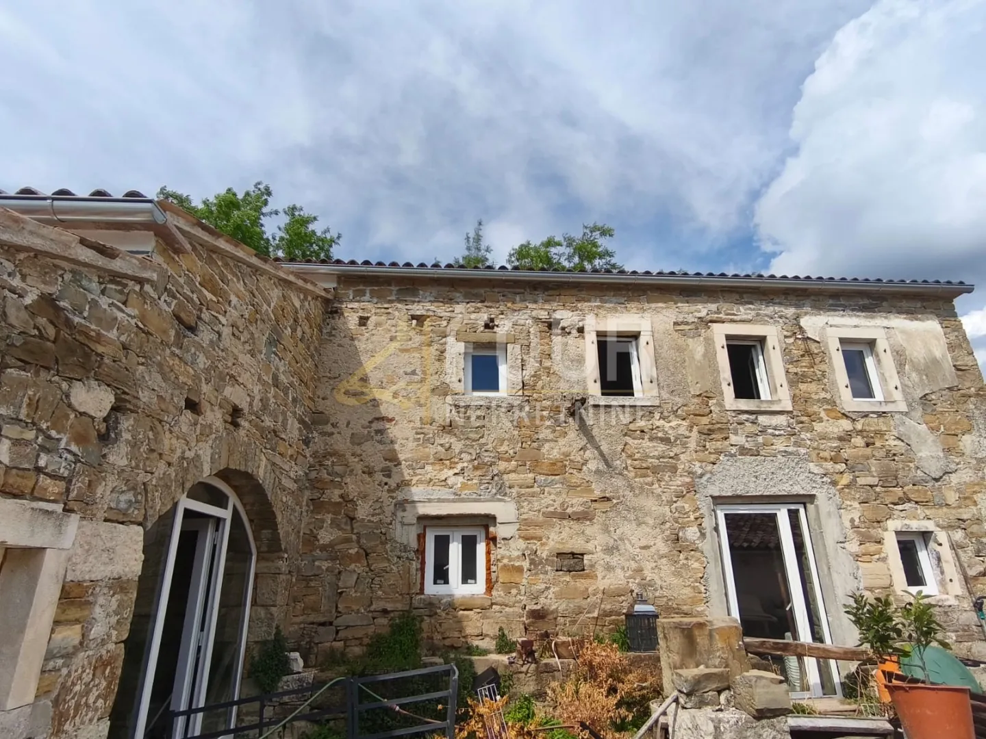 istra, cerovlje - okolica, imanje od 3.369m2 - dvije kamene kuće - slika 8