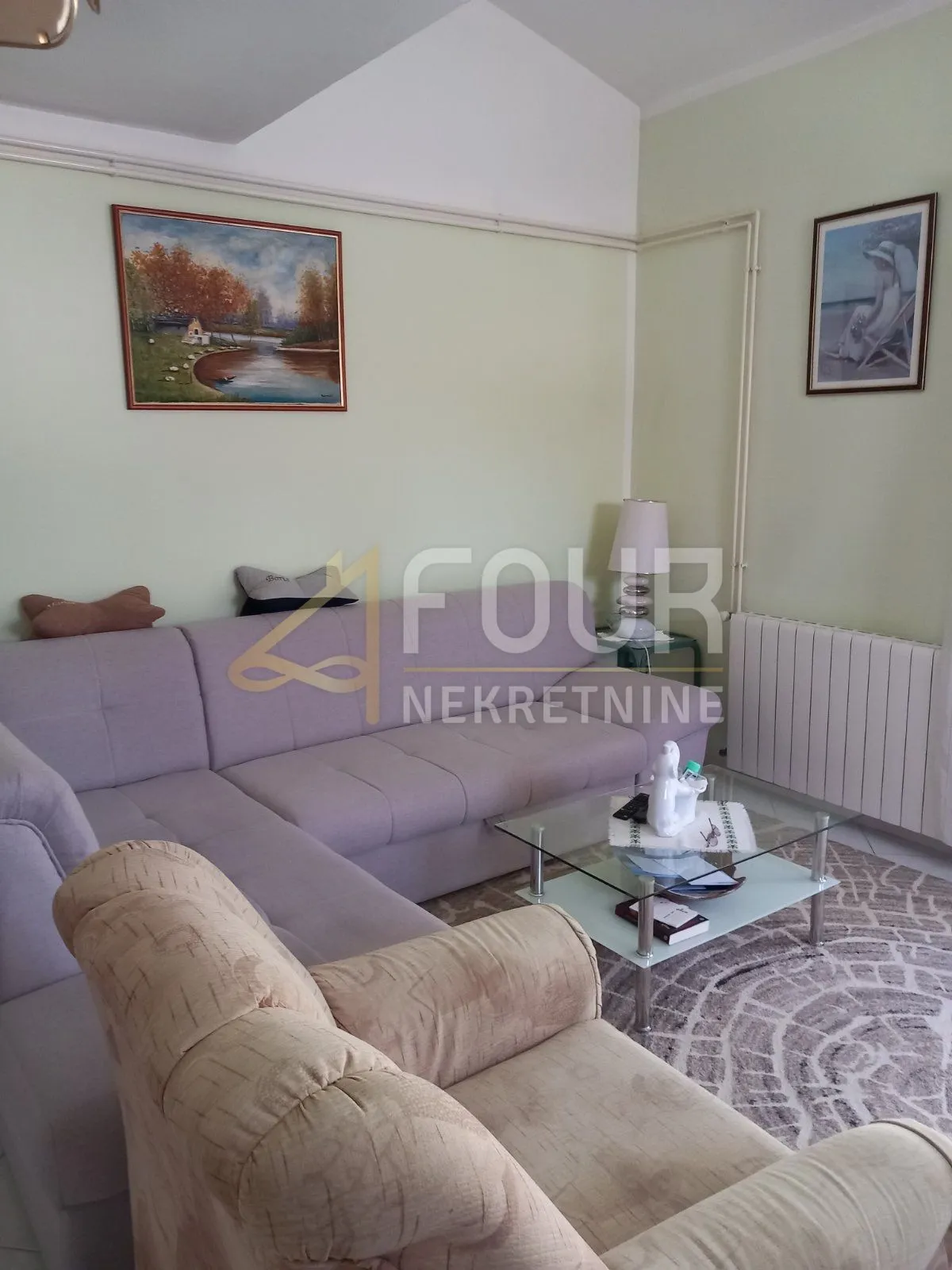 istra, pula, kuća s garažom, dodatnim apartmanom i dvorištem - slika 24