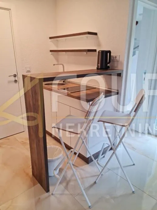 kraljevica, adaptirana kuća sa 7 stanova - slika 5