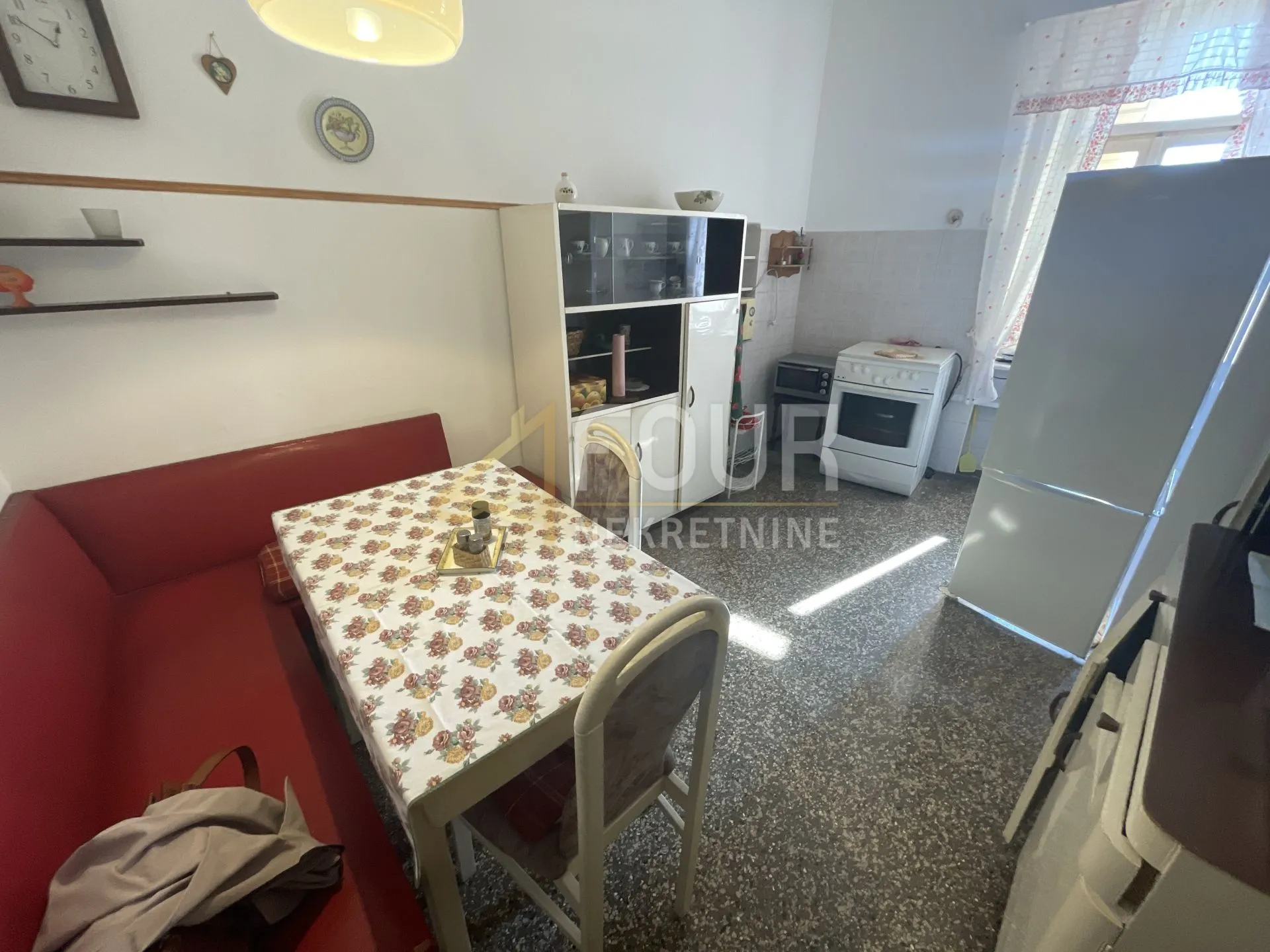 najam, lovran, 120m2, 3s+db, 2 balkona i terasa, pogled na more - slika 4