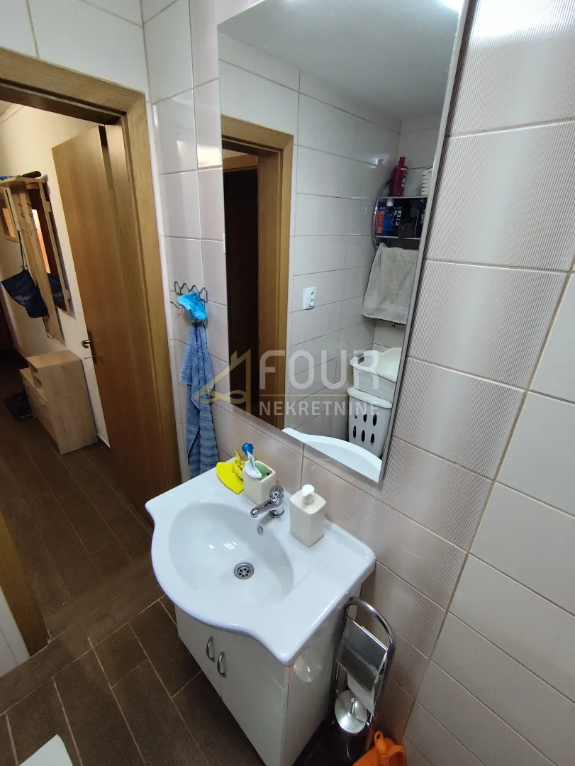 istra, medulin, 2 apartmana, okućnica, pogled na more - slika 20