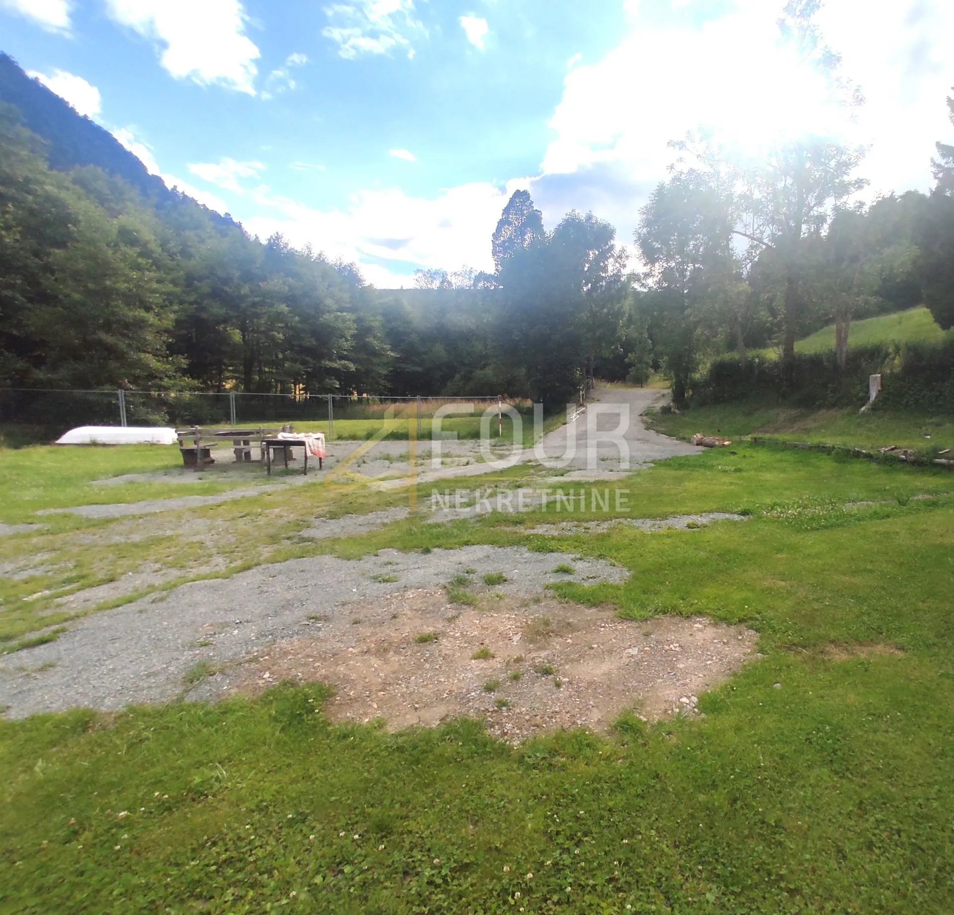 gorski kotar, lokve, samostojeća kuća 280m2 - slika 1