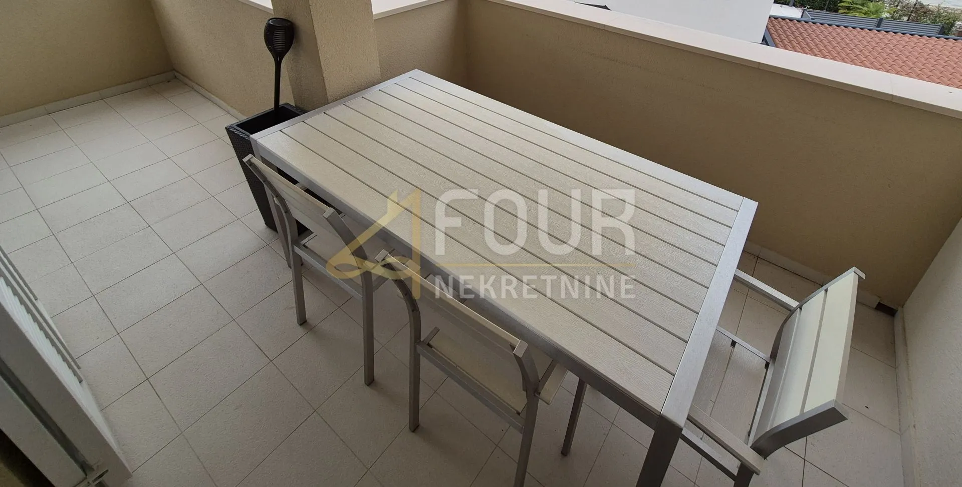 otok krk, malinska, 100.02m2, 3s+db, 2 lođe, pogled na more - slika 20