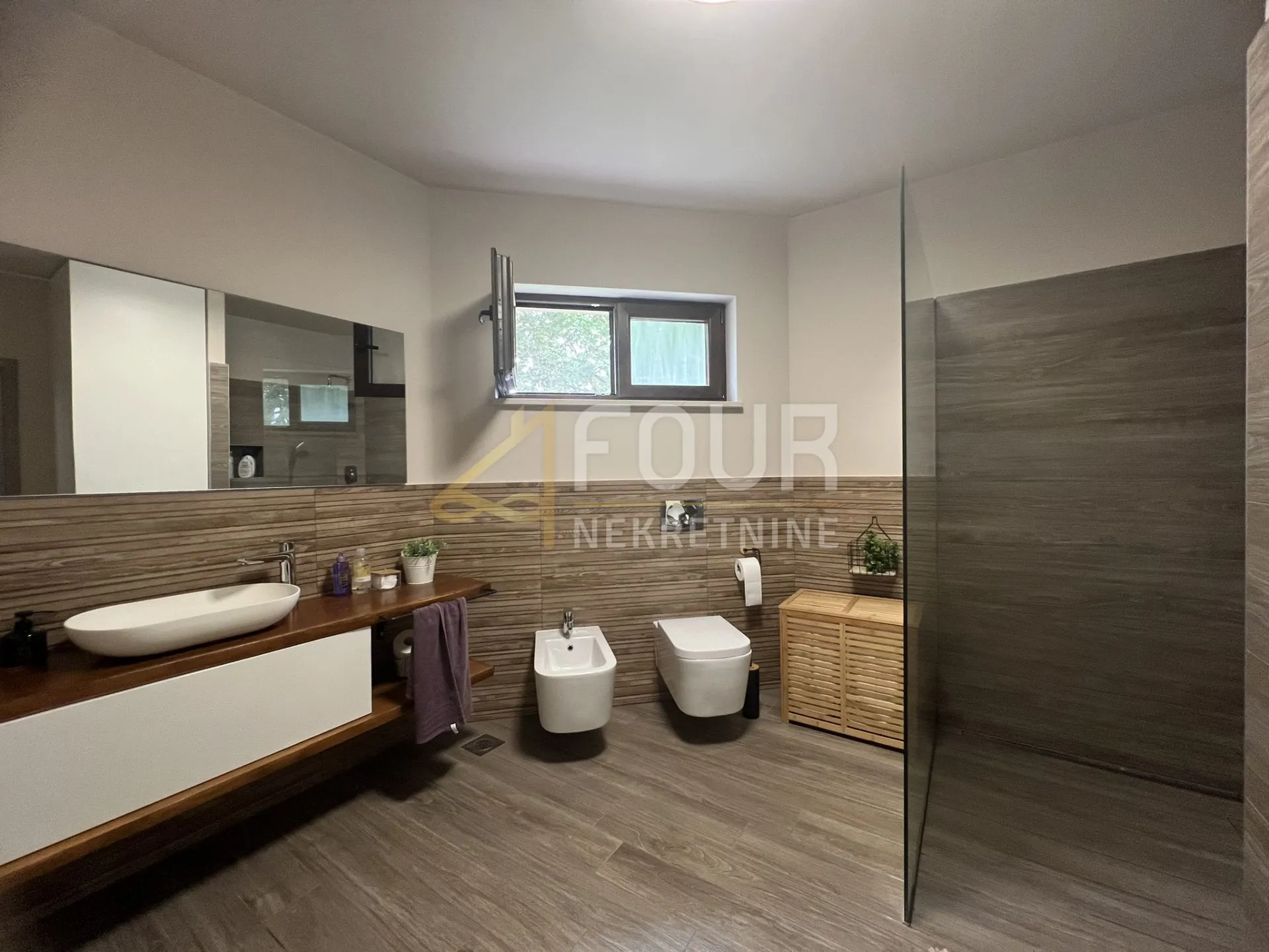 kastav, izvrsna novogradnja s bazenom, 282m2, garaža - slika 23