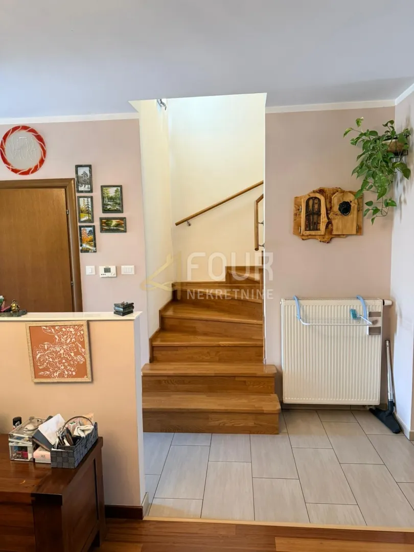 kostrena, 3s+db, 111.31m2, okućnica, pogled na more - slika 8