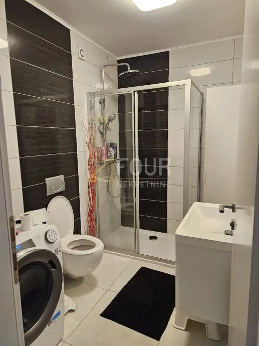 crikvenica, 3s+db, 77.18m2, balkon + lođa, garaža - slika 6