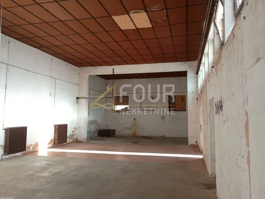 Istra, Potpićan, poslovni prostor - objekt od 280m2 - Potpićan, Kršan
