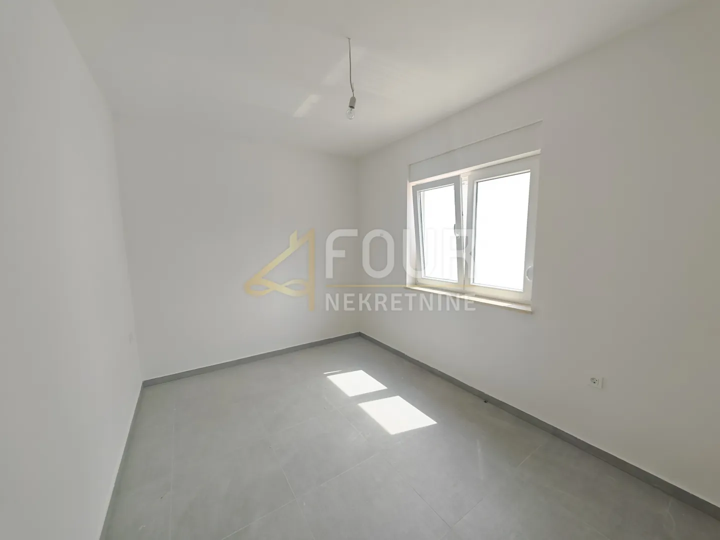 istra, pula - valdebek, novogradnja, 89.95m2, 3s+db, lođa - slika 7