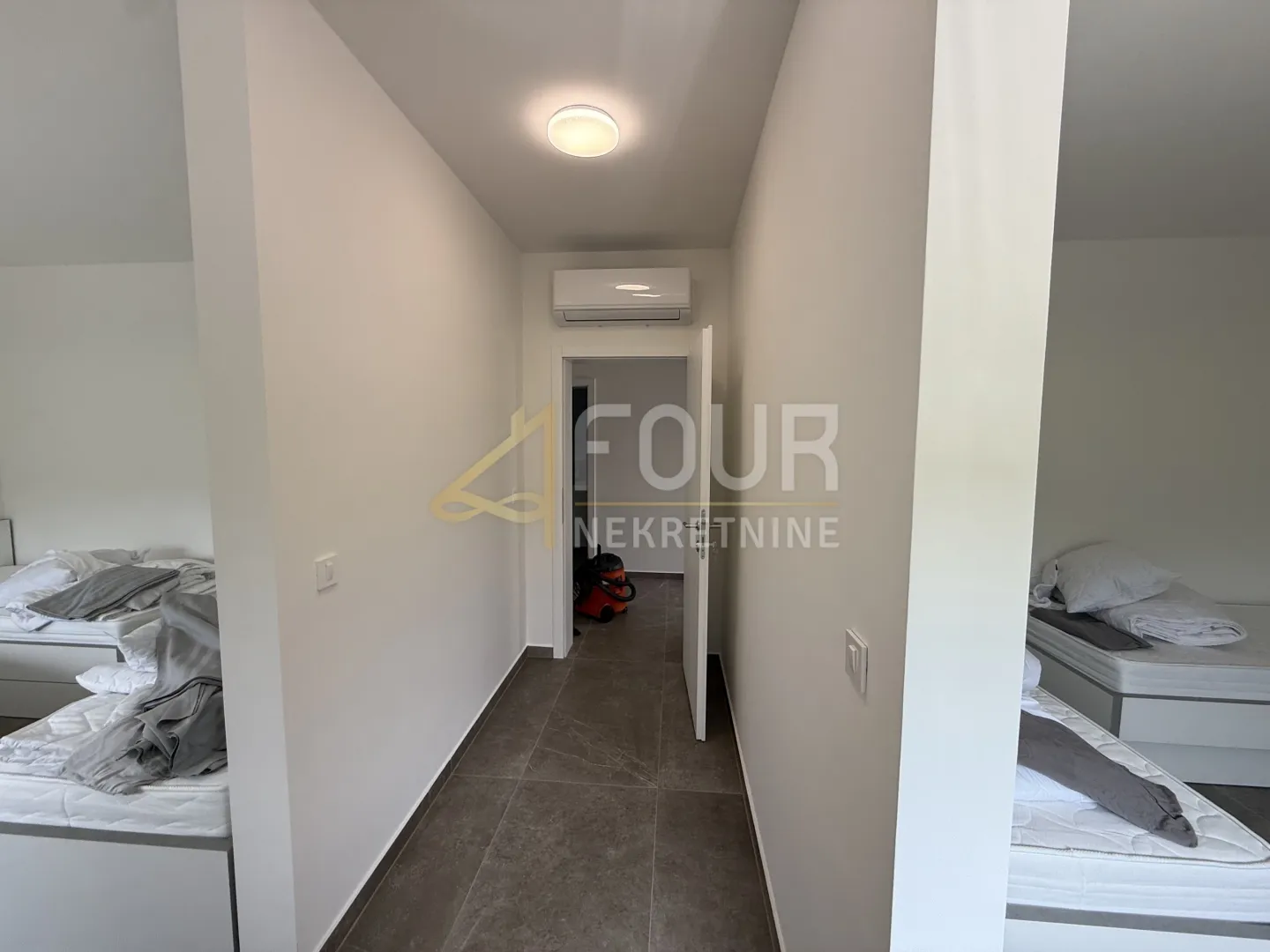 istra, sveti lovreč - okolica, kuća 346m2, balkon, terasa - slika 32