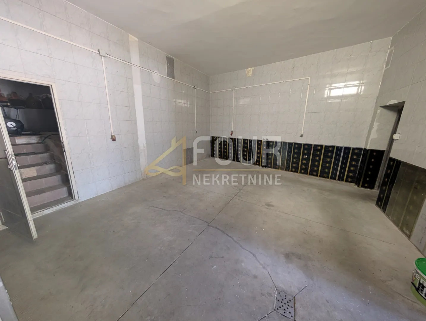 zakup, viškovo, poslovni prostor, 30m2 - slika 2