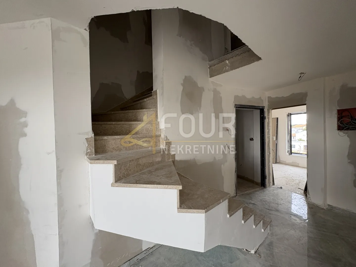 istra, fažana, novogradnja, 138.81m2, stan s galerijom, lođa - slika 3