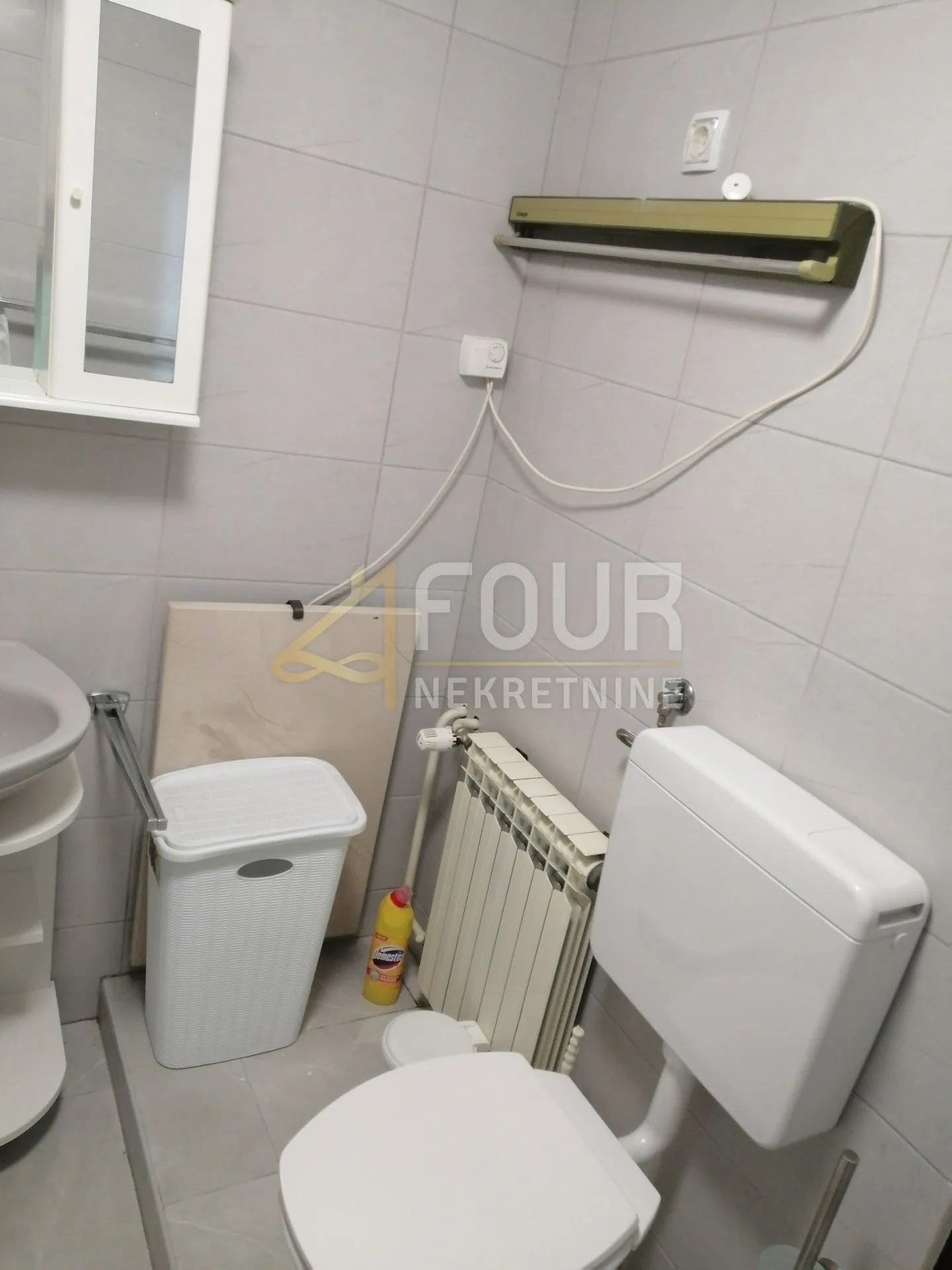 gorski kotar, brod na kupi, kuća 400m2 s velikom okućnicom - slika 23