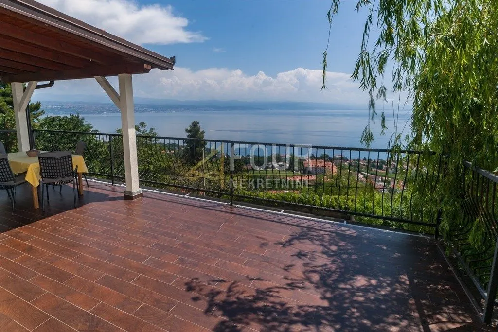 Lovran, Oprić, kuća s panoramskim pogledom - Oprić, Opatija