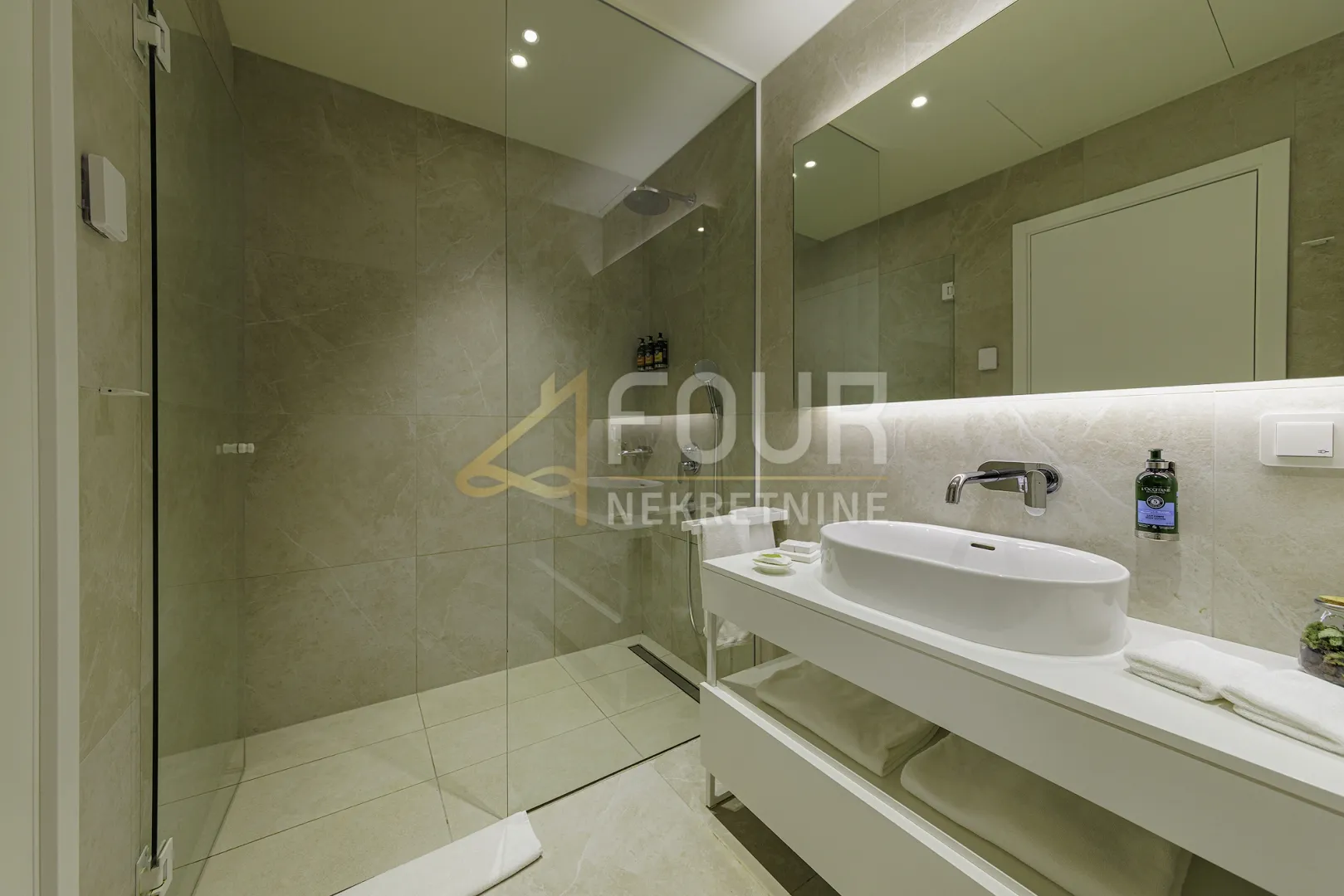 istra, umag - okolica, apartman - luksuzni resort, 1. red do mora - slika 12