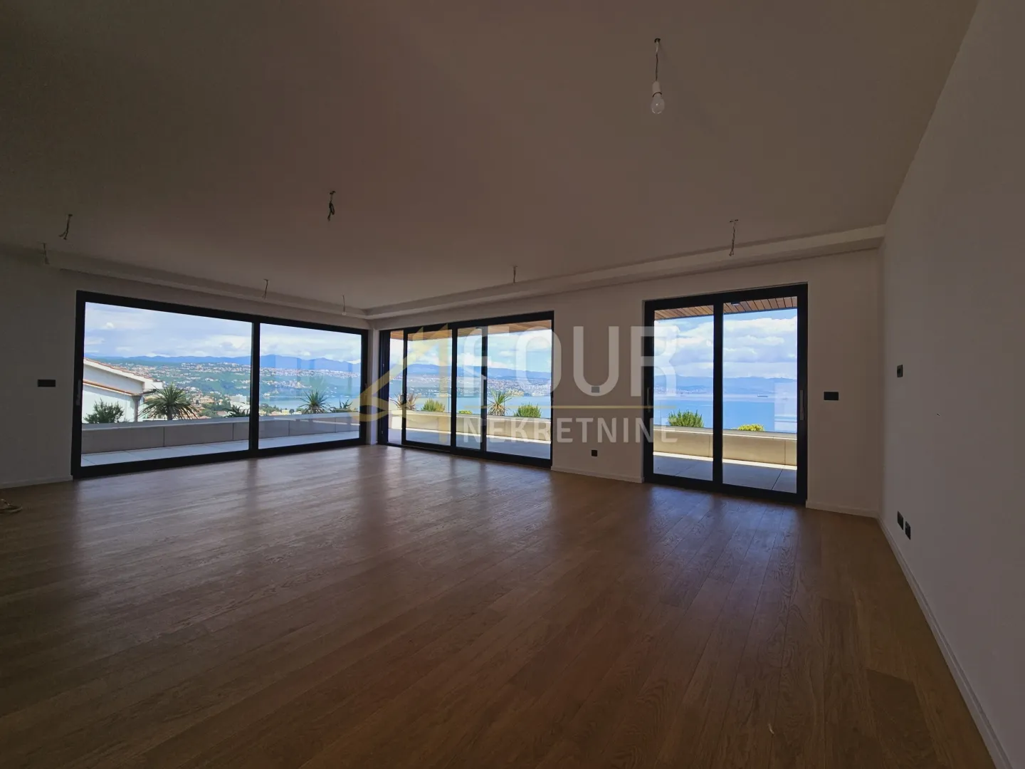 opatija, novogradnja, 3s+db, bazen, okućnica - slika 6