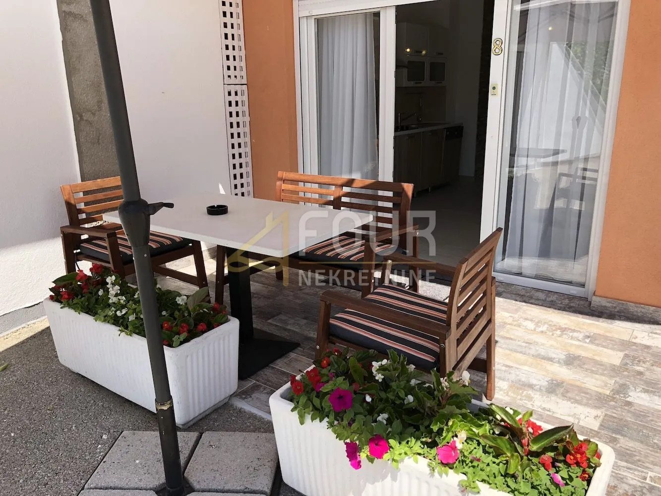 opatija - okolica, moderna vila s 8 stanova i bazenom - slika 34