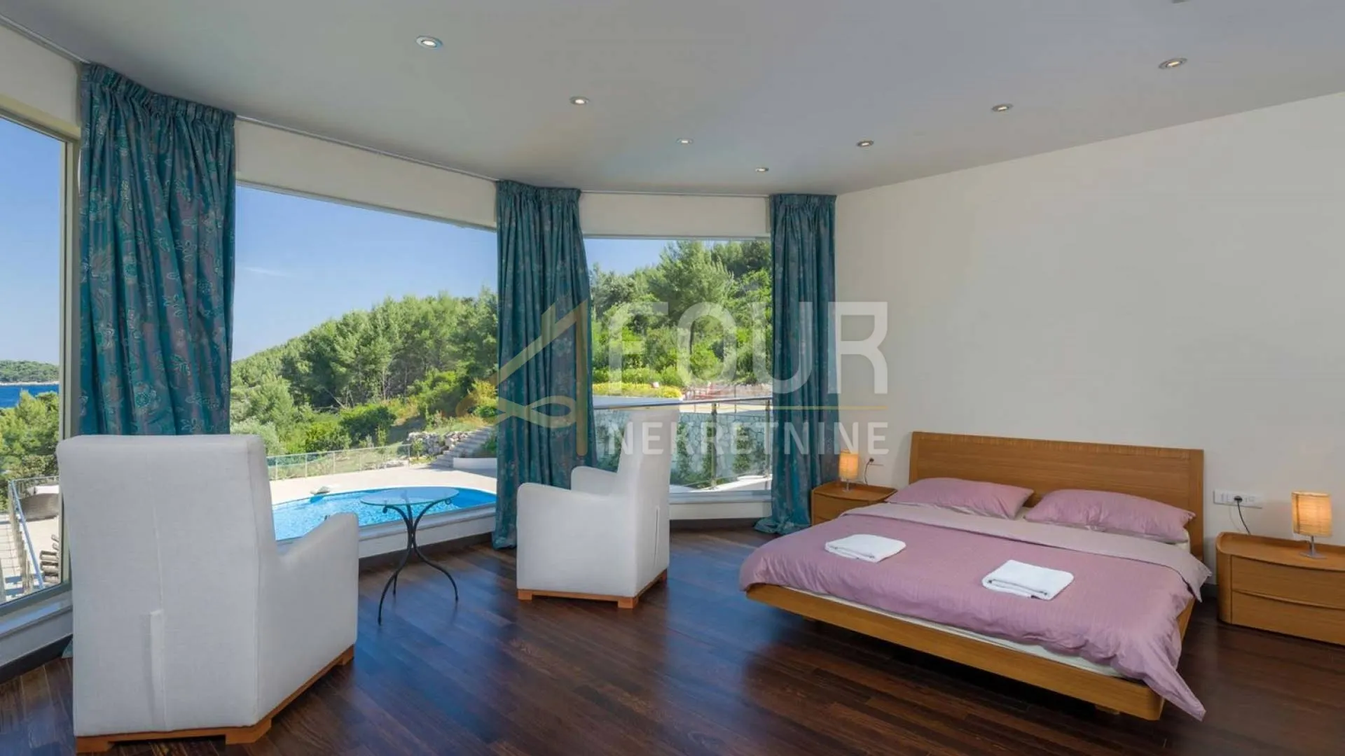 otok korčula, vila s bazenom - prvi red do mora ! - slika 20