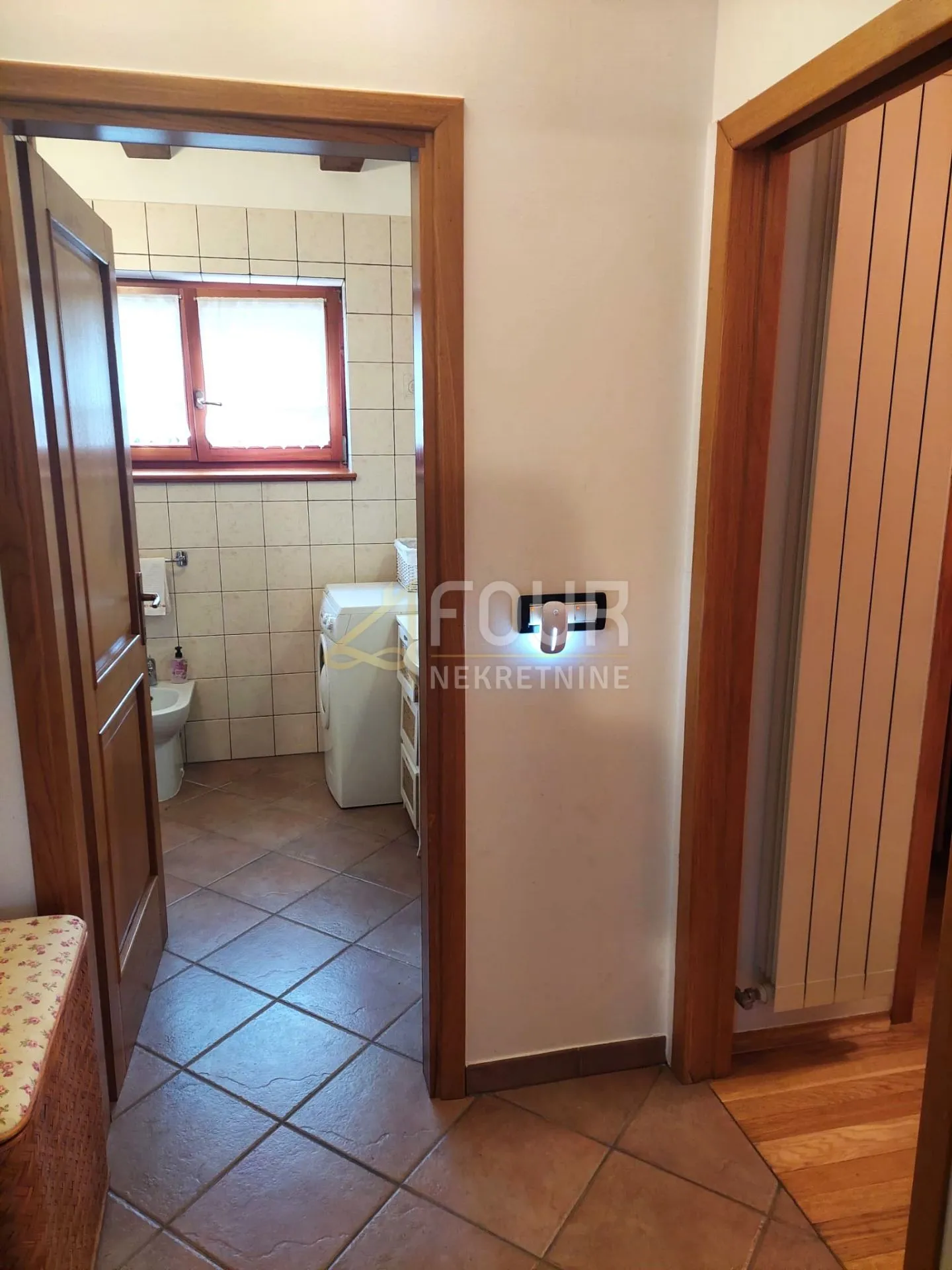istra, buje, samostojeća kuća, 140m2, terasa - slika 15