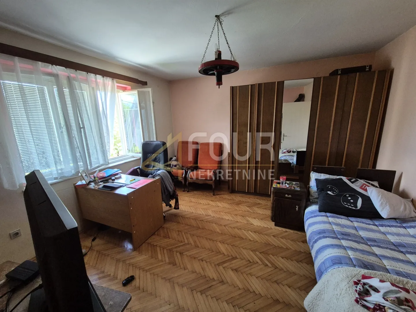 gorski kotar, ravna gora, kuća s 2 stana, gosp. objektom i dvorištem - slika 13