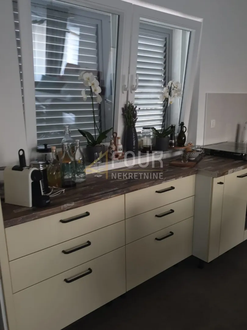 šibenik, vodice, dvojna kuća s 2 stambene jedinice - slika 9