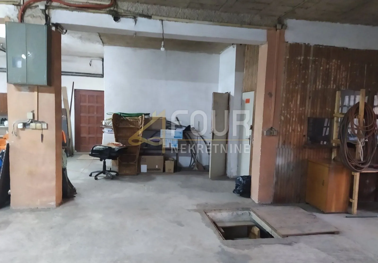 zakup, viškovo, poslovni prostor 130m2, dvorište i parking - slika 3