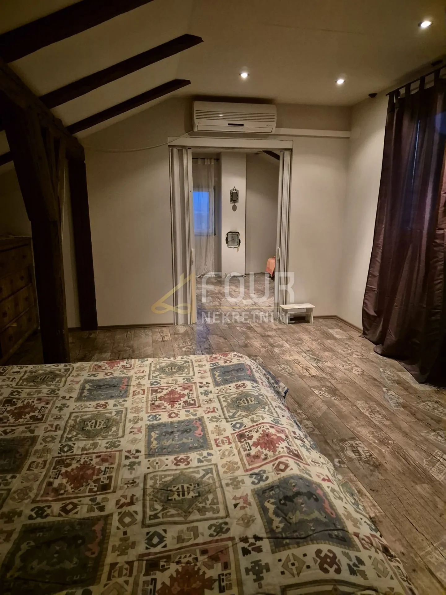 kastav, rešetari, kuća s 3 stana, 270m2, pogled na more - slika 9