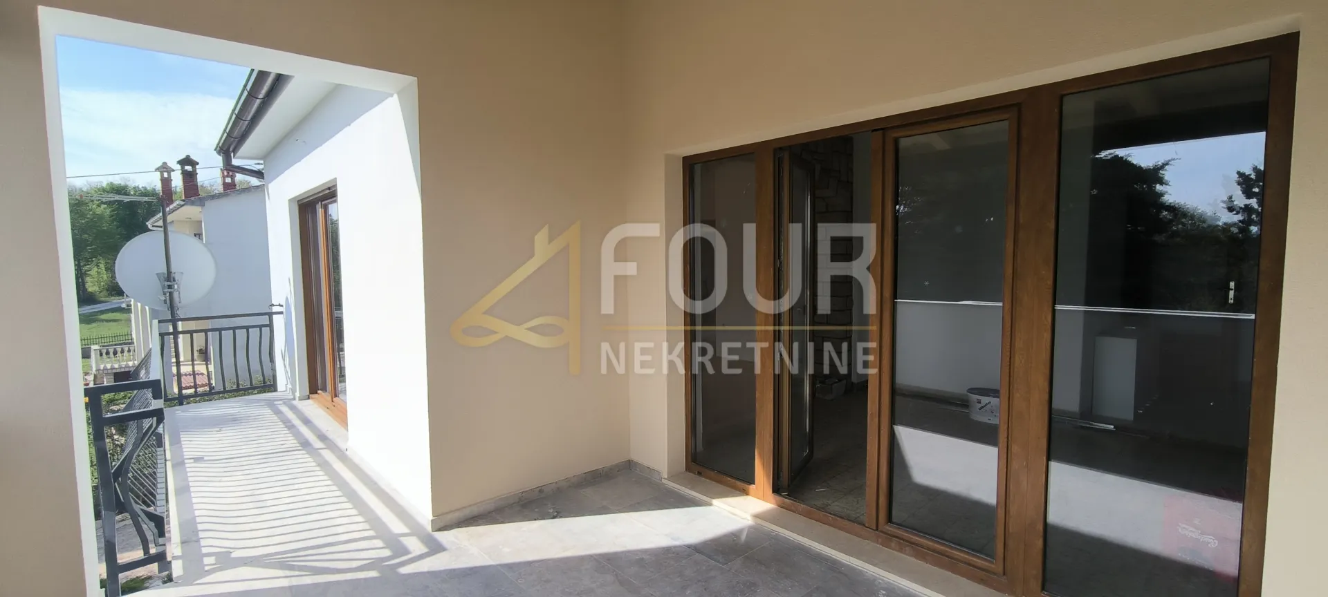 istra, barban, samostojeća kuća 206m2, terasa, balkon - slika 18